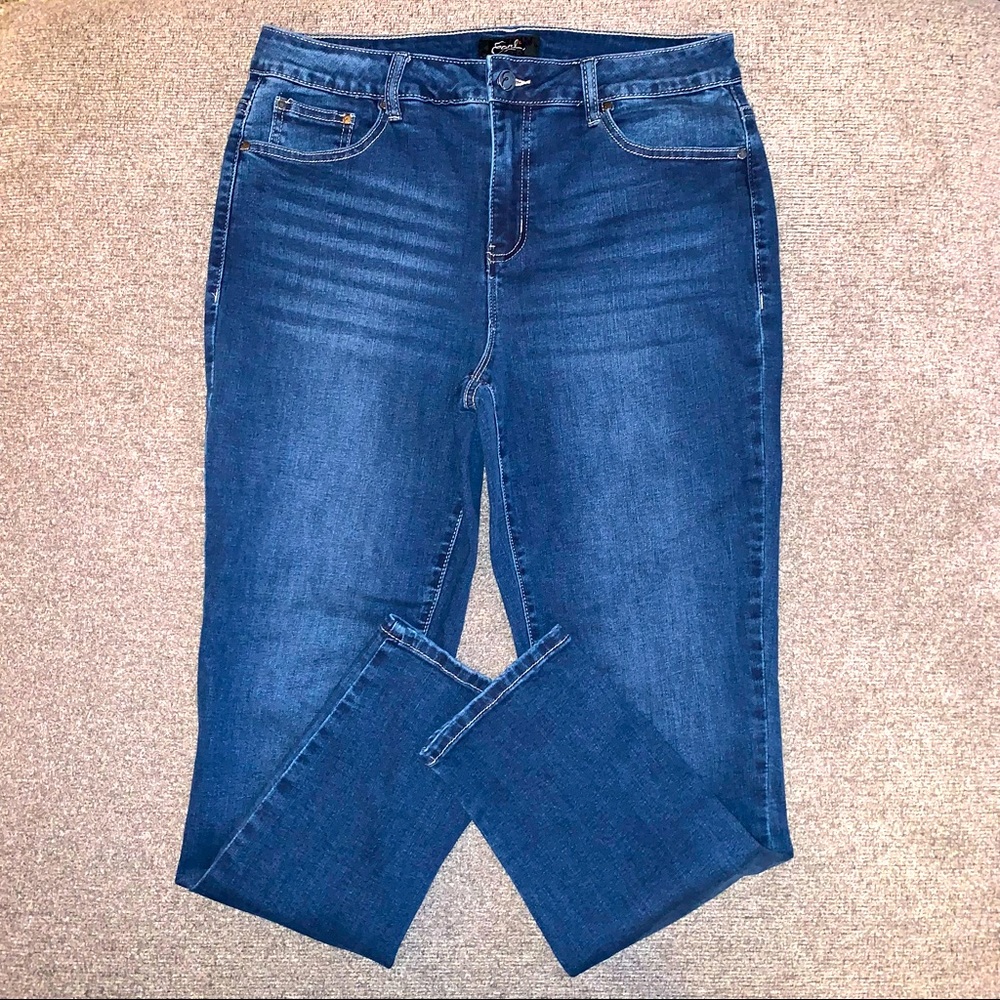 Earl Jeans